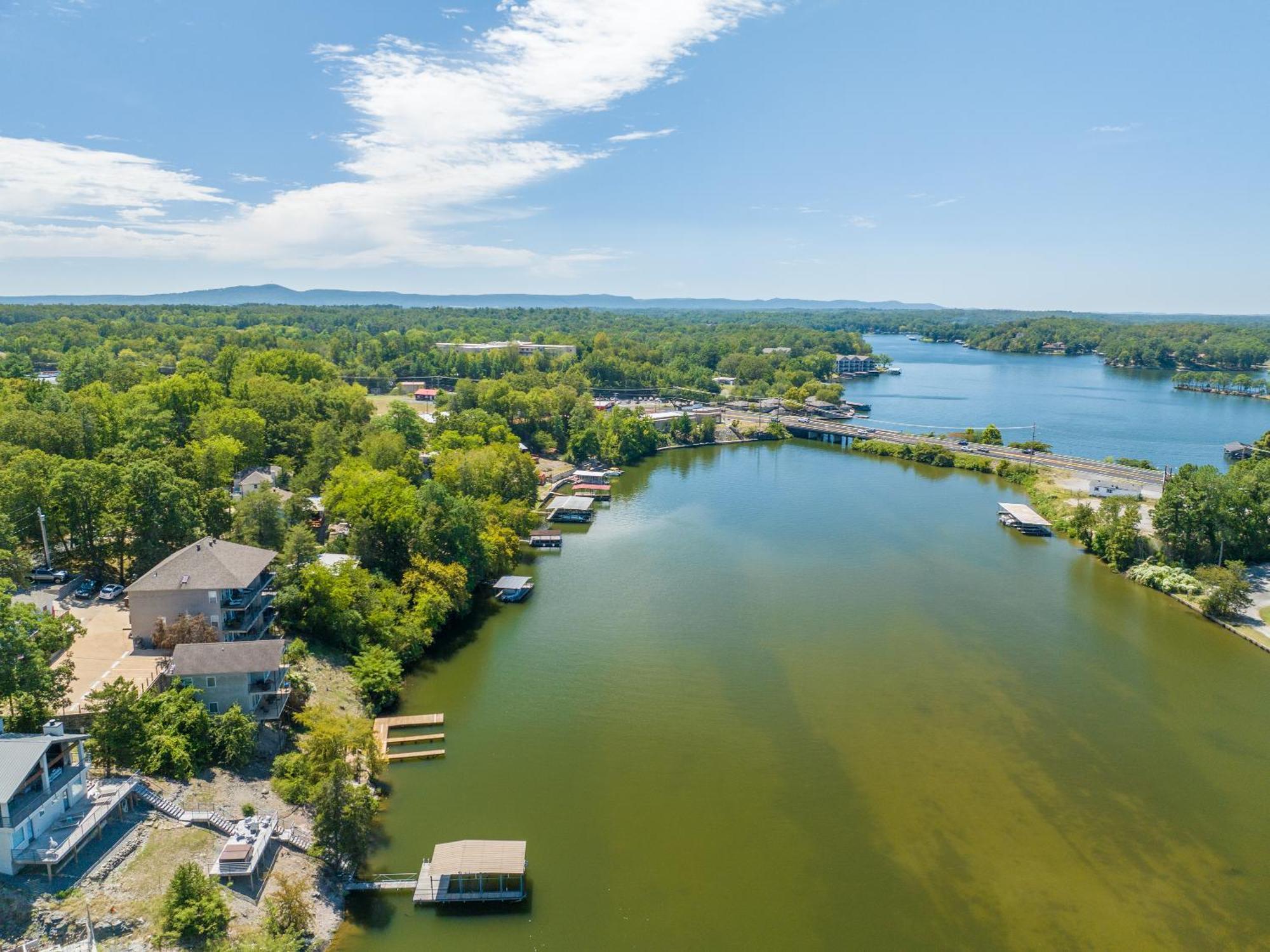 Ember'S View, Spa City Jewel- Lovely Lake Condo Hot Springs Eksteriør bilde